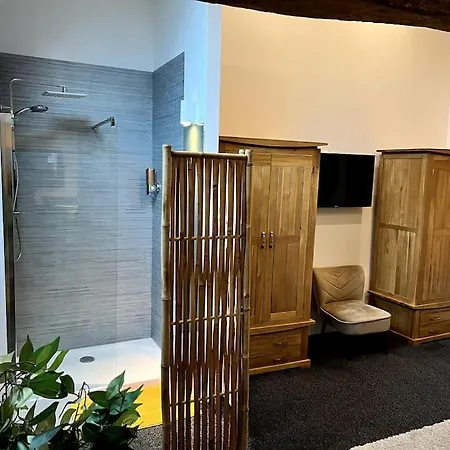 Semesterbostad Le Bisson *